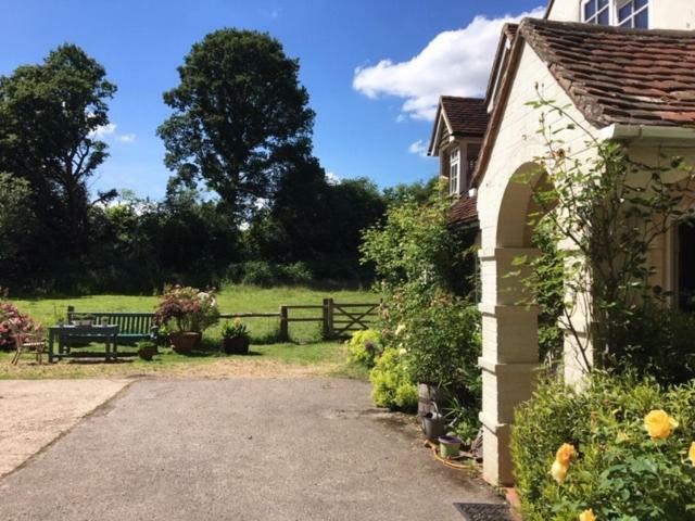 Bridge Cottage Midhurst Exterior foto